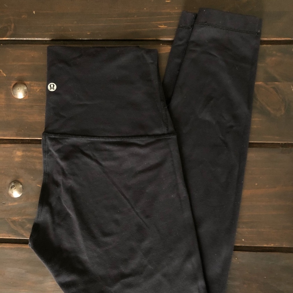 Lululemon High Waisted Wunder Under Pants - Size 8